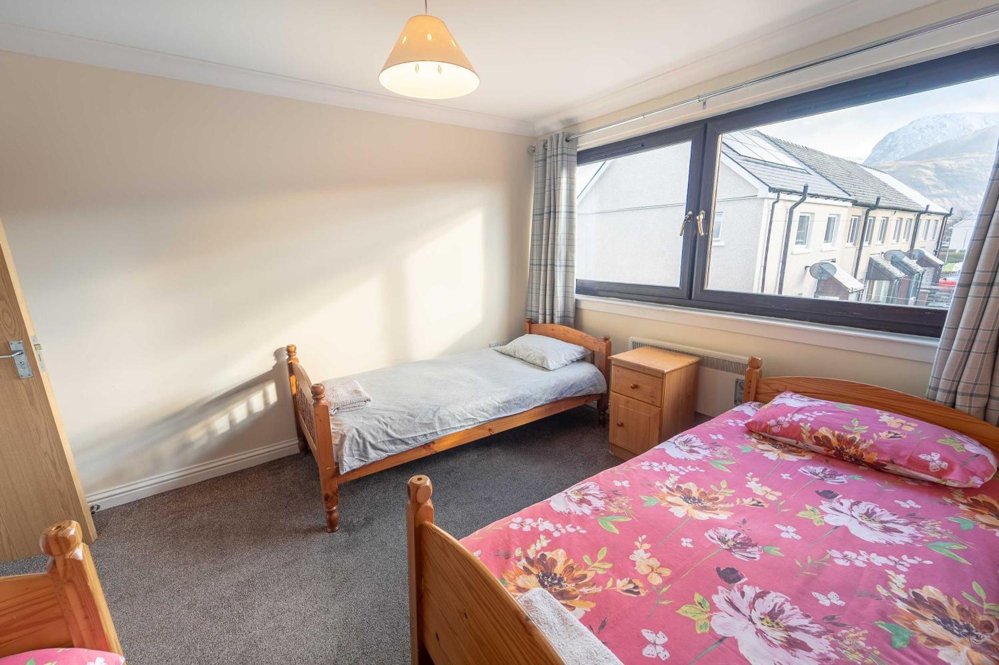 Ben View Apartment Caol Екстериор снимка